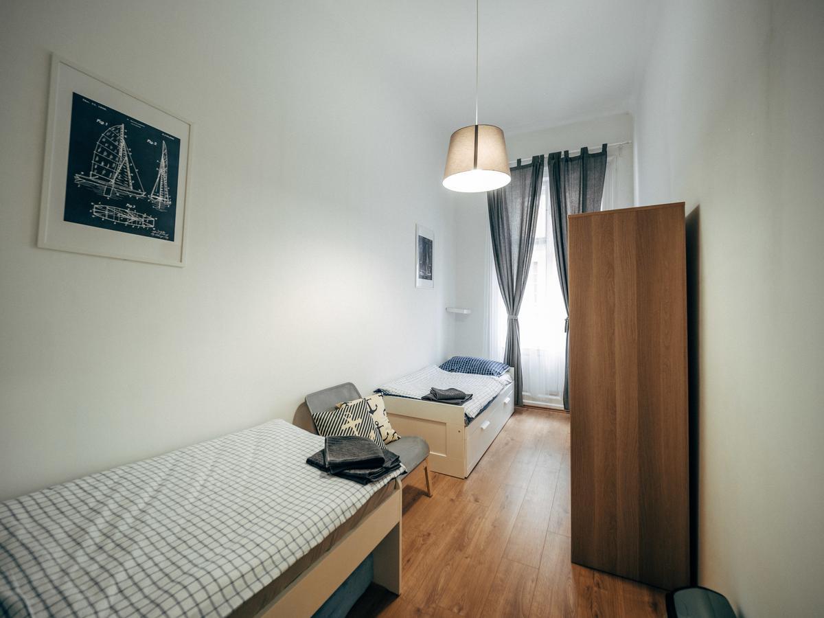 111 Hostel Будапеща Екстериор снимка